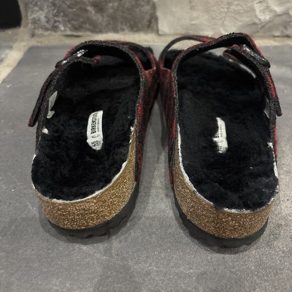 NEW w Defect Birkenstock Arizona Shearling Buffalo Plaid Red Black Size 45 - Picture 7 of 11